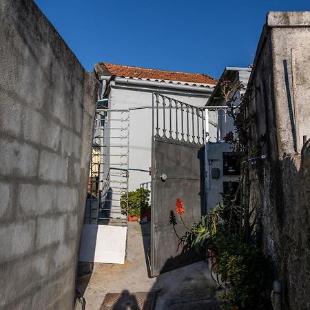 דירות פורטו House On A Rustic Island At Campanha Trainstation מראה חיצוני תמונה